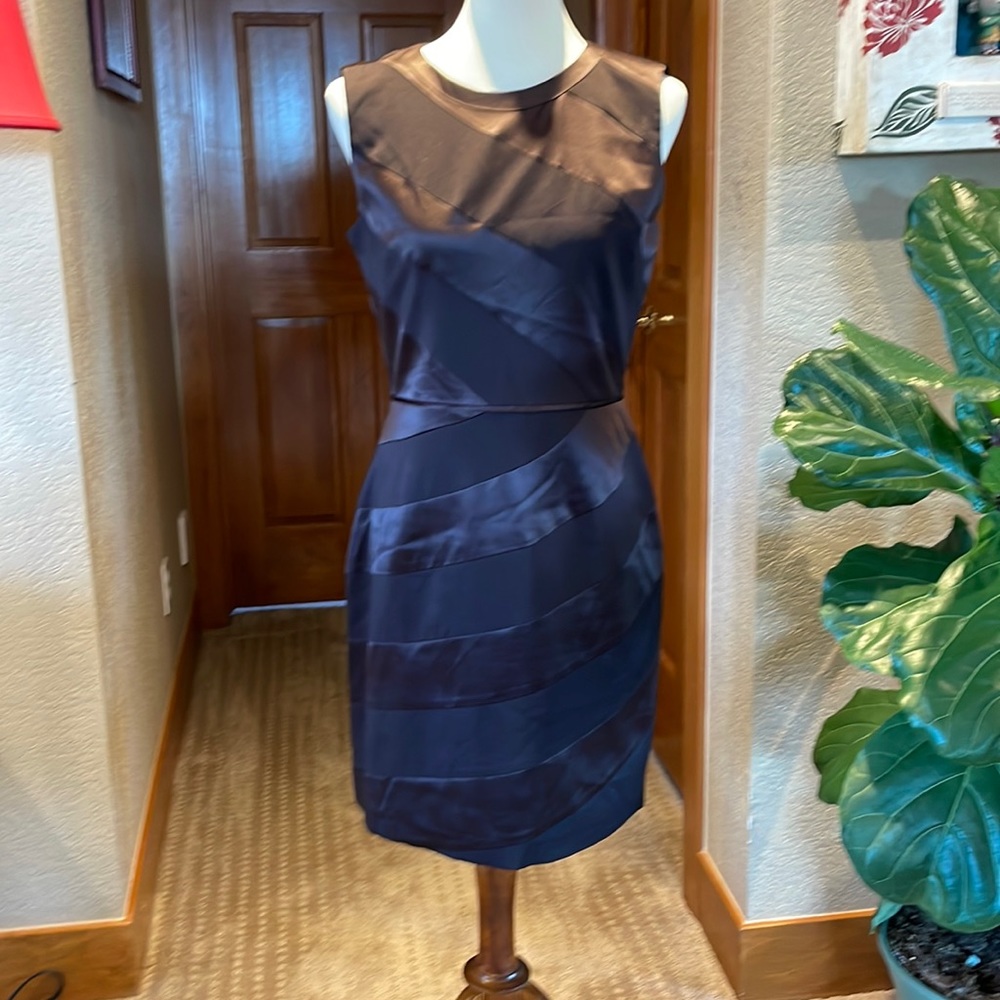 Jessica Simpson brown sheath dress size 8